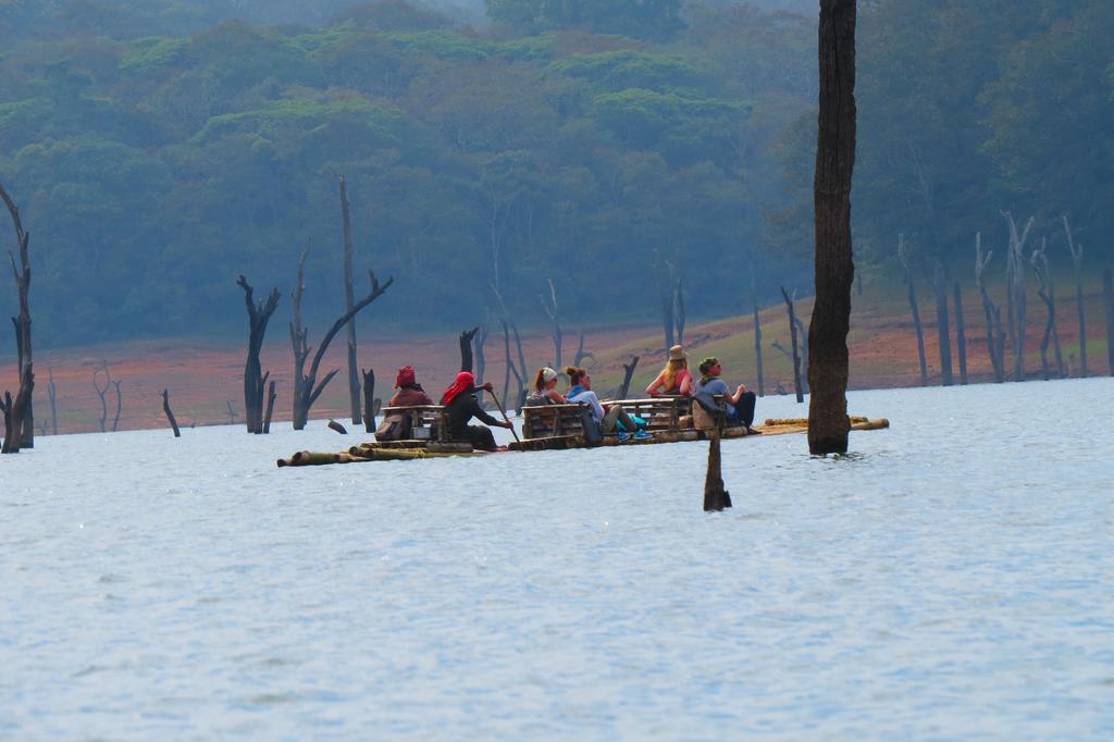 Jungleparadiso Homestay Thekkady Ngoại thất bức ảnh
