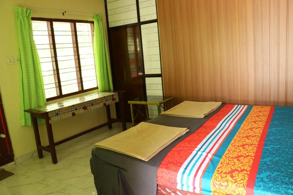 Jungleparadiso Homestay Thekkady Ngoại thất bức ảnh