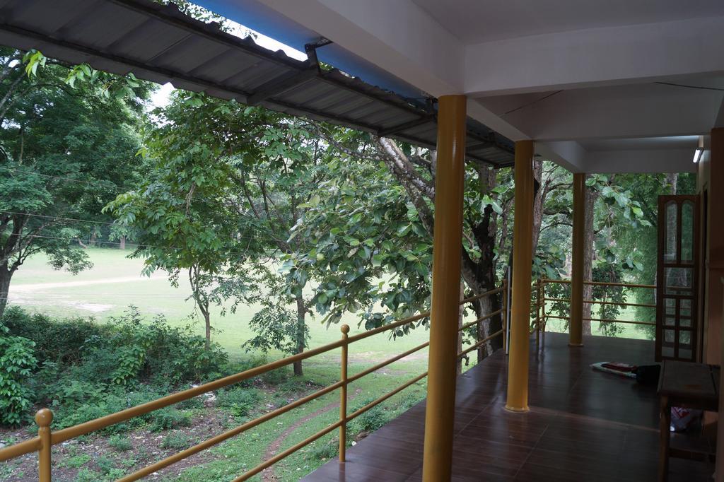 Jungleparadiso Homestay Thekkady Ngoại thất bức ảnh